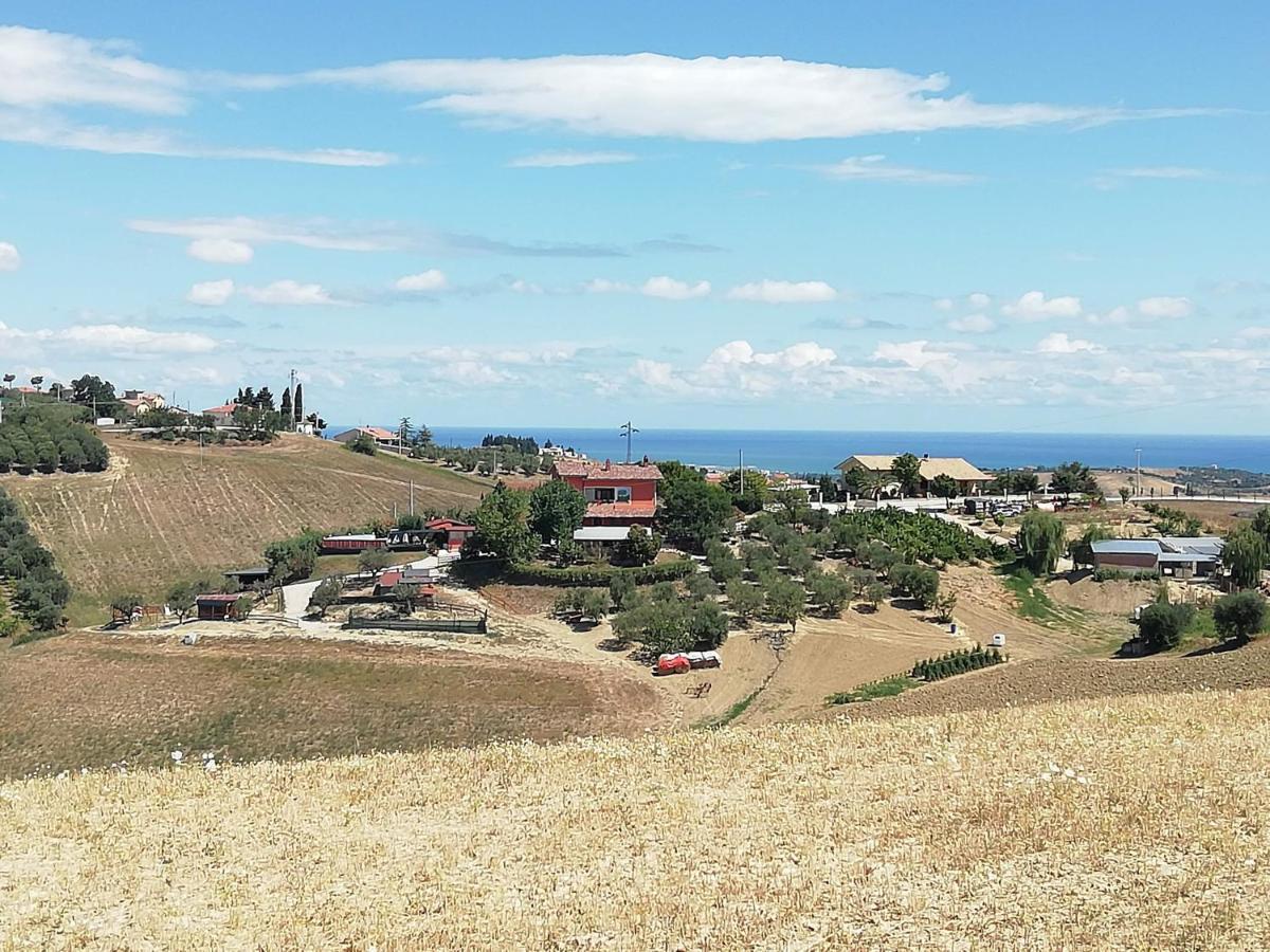 רוזטו דליי אברוצי B&B Gli Amici Del Tubarello מראה חיצוני תמונה